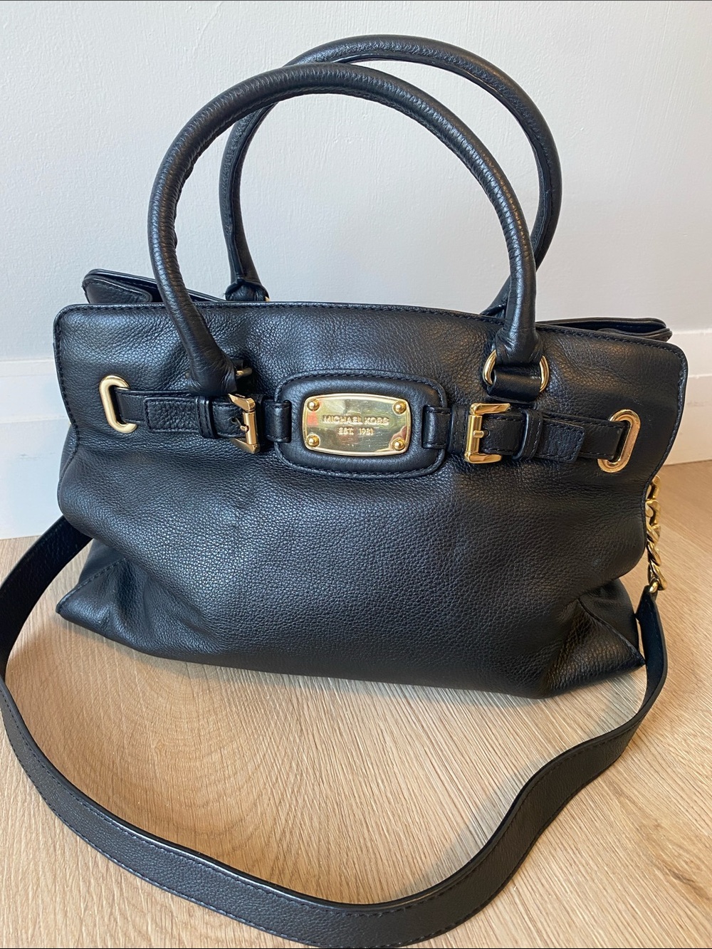 Michael Kors Hamilton Black Pebbled Leather Satchel Gold Hardware Crossbody Bag
